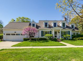 251 Park Ave, Lake Forest, IL 60045