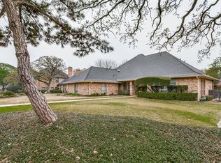 1301 Crest Dr, Colleyville, TX 76034