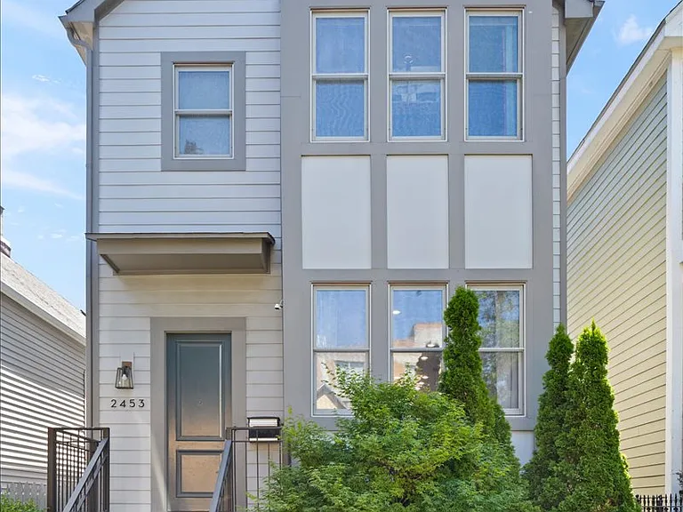 2453 N Richmond St — Photo 1