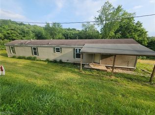 6054 Factor Rd SW, Sherrodsville, OH 44675