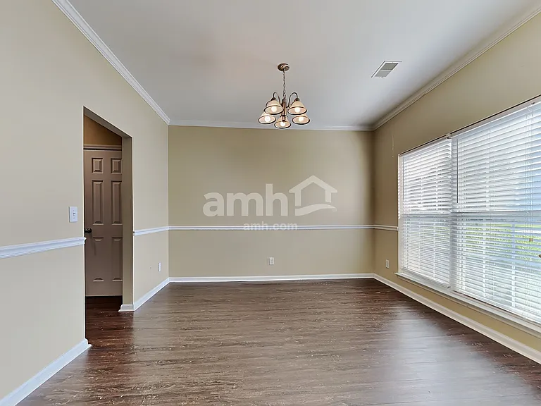 503 Sparkleberry Ln — Photo 6