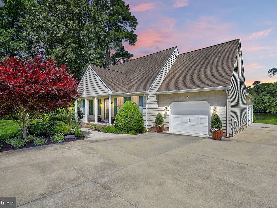 1st image of 24051 Snug Harbor Dr