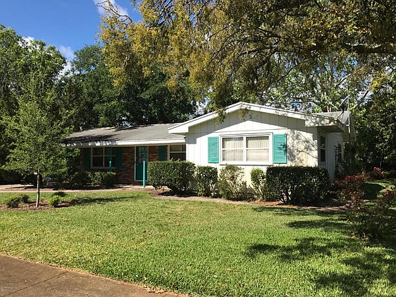 3rd image of 799 Alhambra Ave