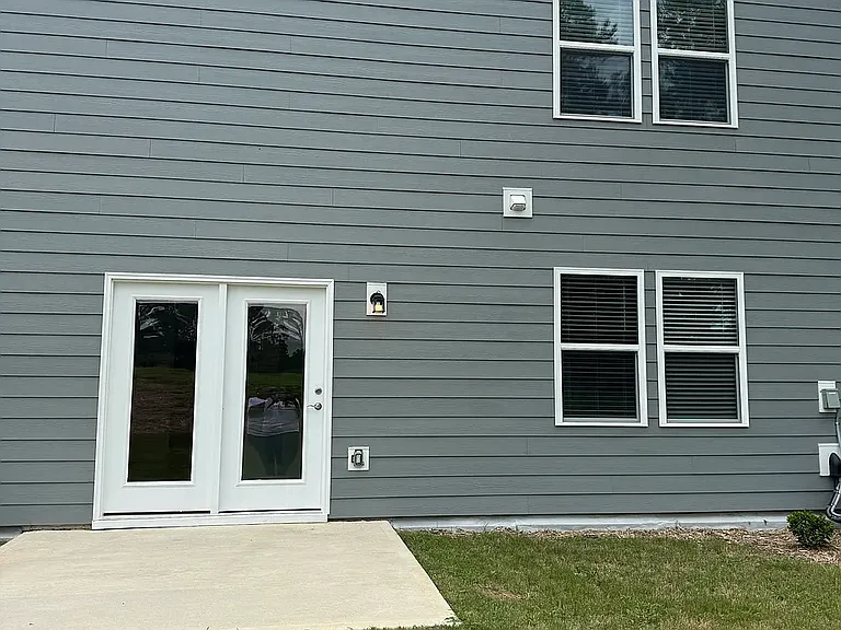 1424 Rhodes Pond St — Photo 3