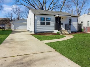 516 Cleveland Ave, Elgin, IL 60120