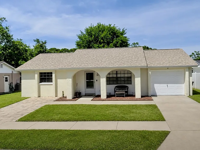 8115 Brown Pelican Ave — Photo 1