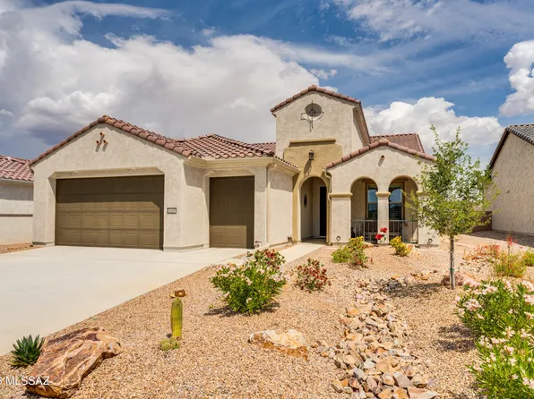 1445 E Golden Rock Way, Green Valley, AZ 85614