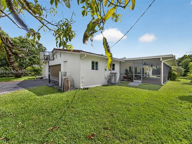 7690 SW 128th St — Photo 44