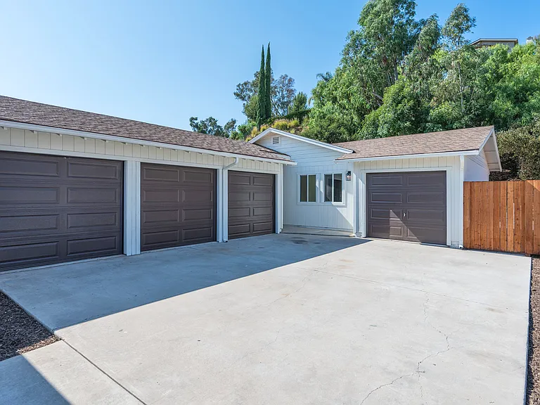 97 Everett St — Photo 11