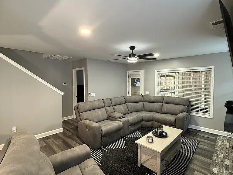 96 Crossings Blvd — Photo 17