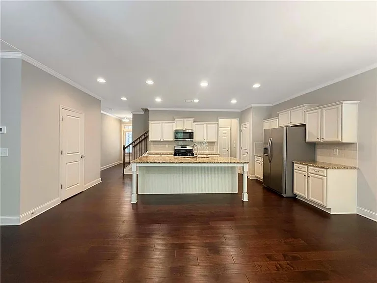 285 Holdings Dr — Photo 6
