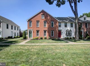 453 Delancey Ct, Mechanicsburg, PA