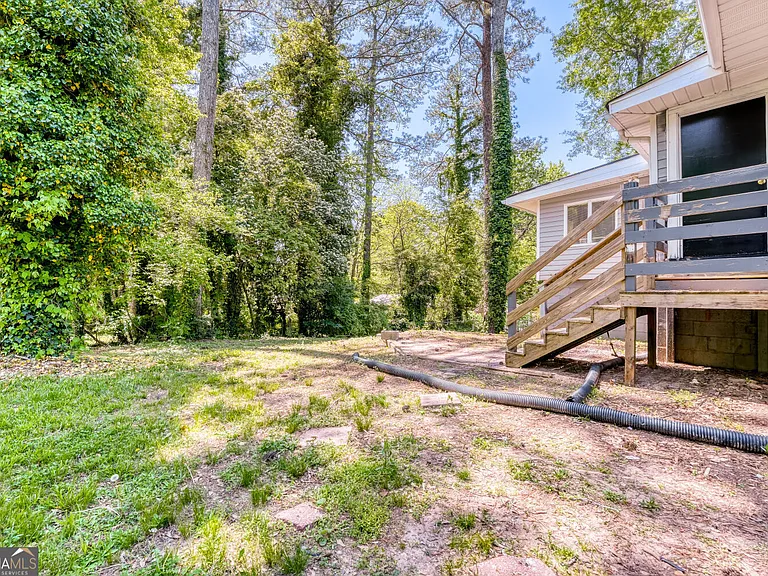 1340 Pineglen Dr — Photo 10