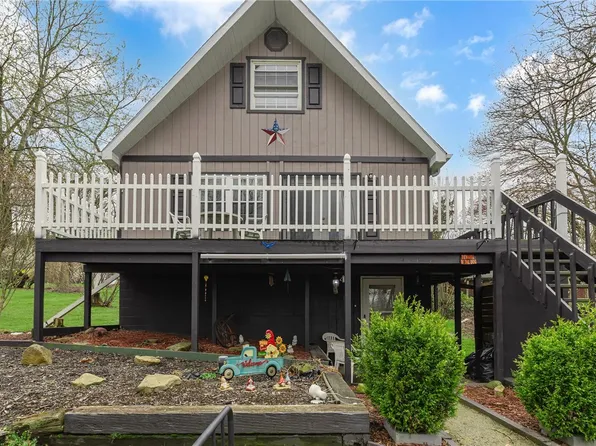 1050 Harvey Run Rd, Freedom, PA 15042