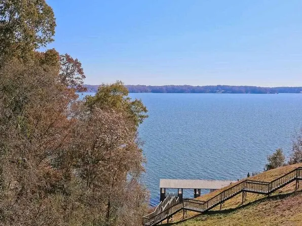211 River Point Rd, Florence, AL 35634