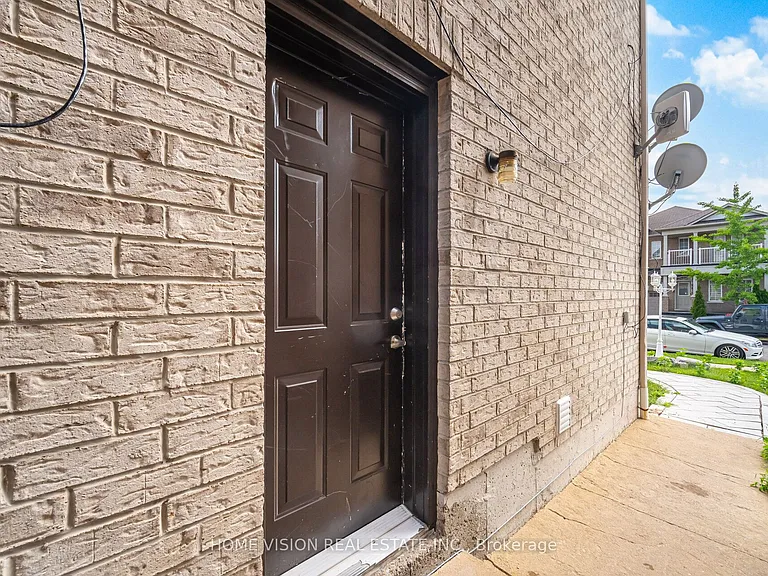 17 Atira Ave #BASEMENT — Photo 5