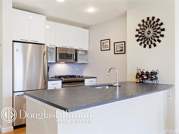 4th image of 4821 5th St #4C