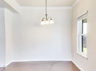 105 Calvin Smith Ln #B, Jarrell, TX 76537