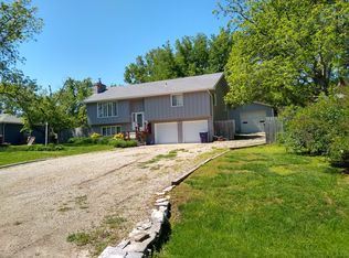 3813 Rocky Ford Ave, Manhattan, KS 66502