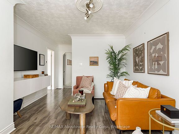 5th image of 851 4th St