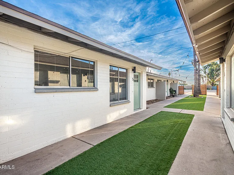 405 S Priest Dr — Photo 38