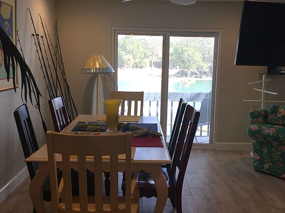 4th image of 30 SE Valare Ln #202