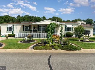1101 Maple St, New Providence, PA 17560