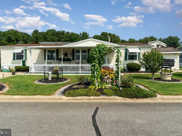 1101 Maple St, New Providence, PA 17560