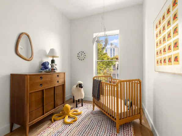 1489 Jefferson Avenue image 10 of 13