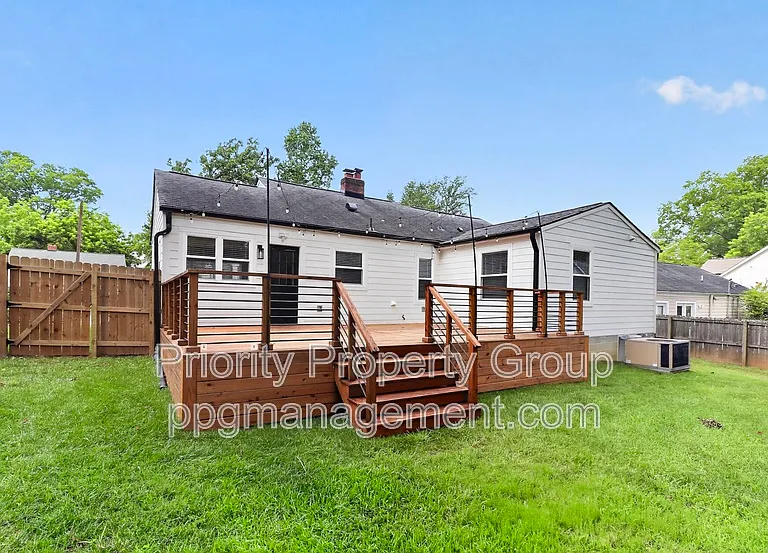 1033 Drummond Ave — Photo 36