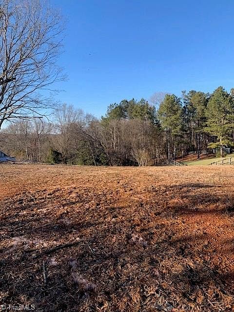 2nd image of 993 Petree Rd #5