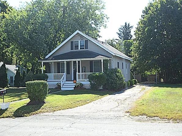 342 Plain St, Stoughton, MA 02072
