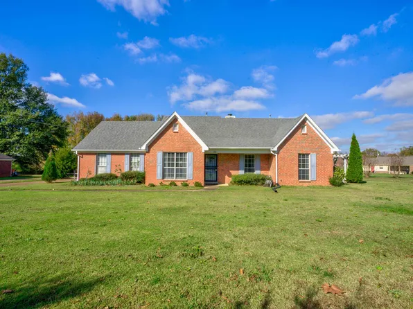 60 Countrywood Ln, Oakland, TN 38060