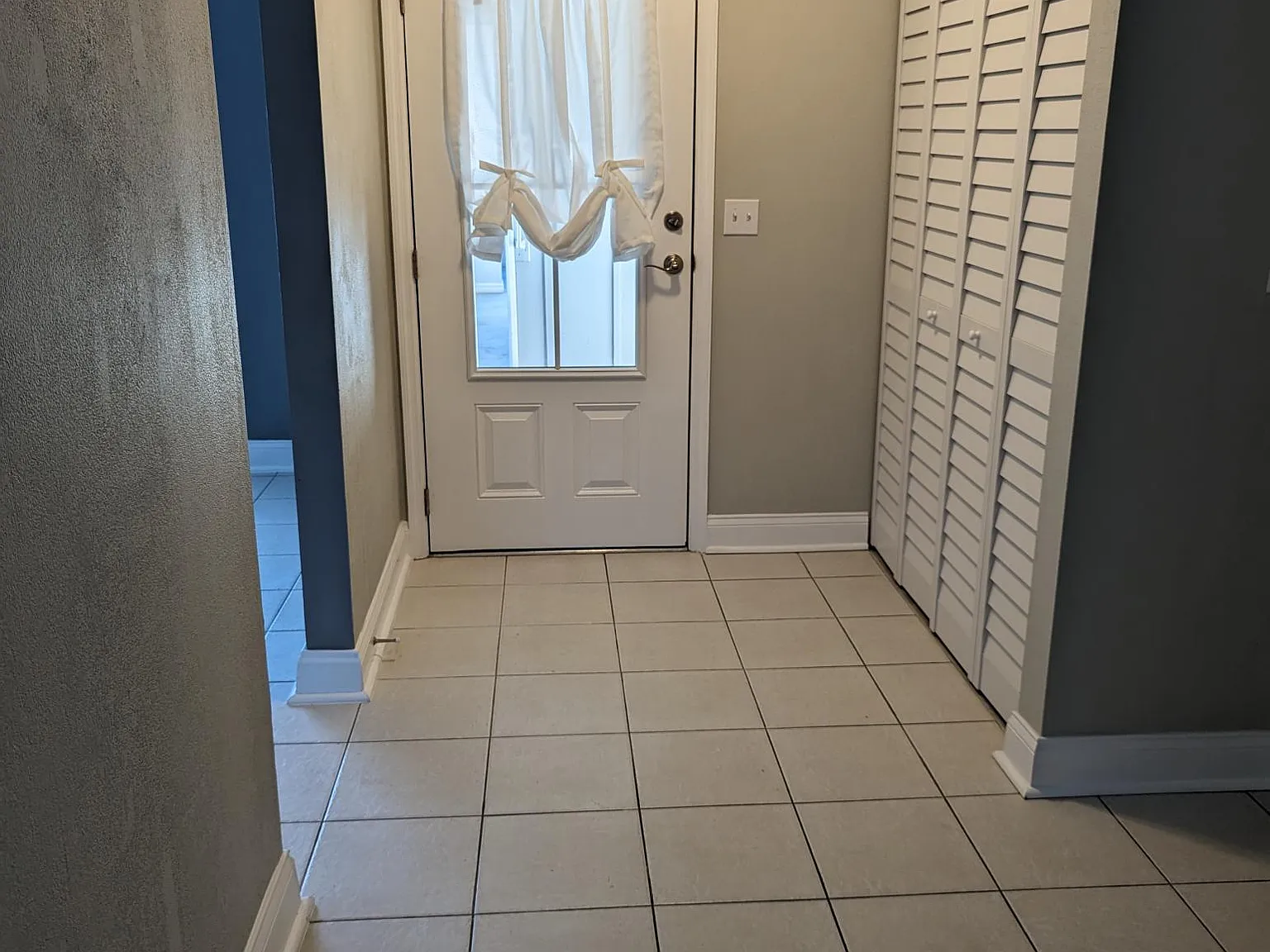 2 bed, 1252 sqft, $2,000 — Photo 3