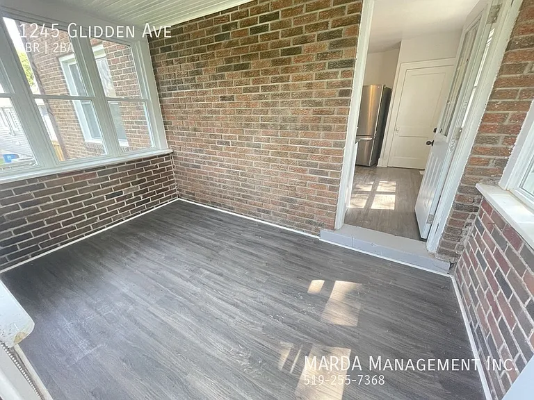 1245 Glidden Ave — Photo 15