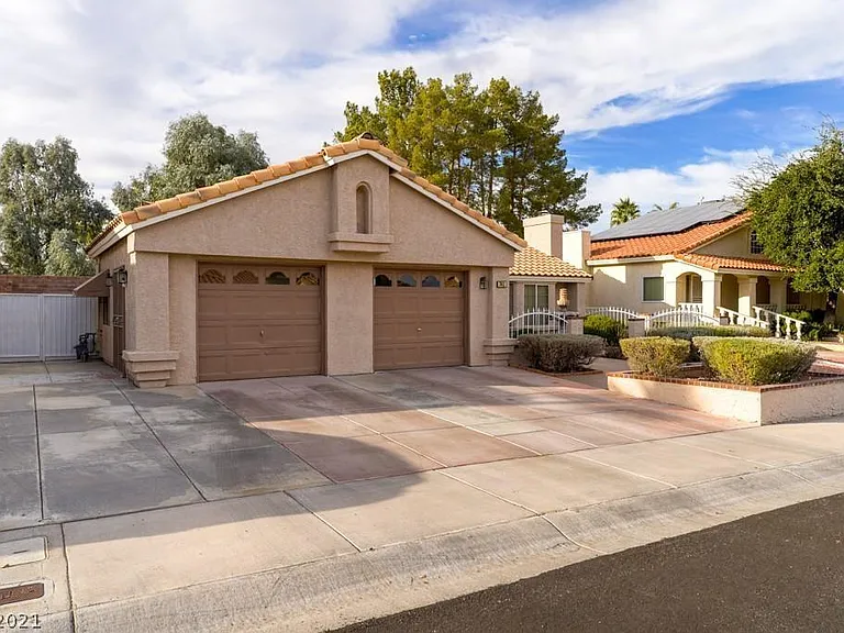 741 Rocky Trail Rd — Photo 2