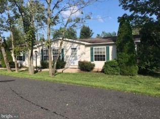 93 Robin Ln, Sellersville, PA