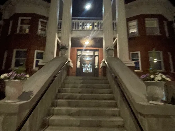 215 E 18th St APT 4, Cheyenne, WY 82001