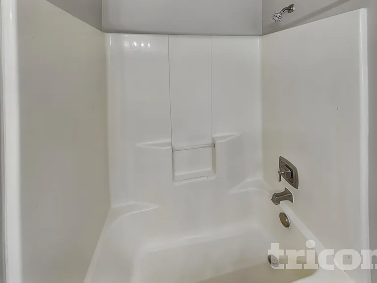 3402 NE 165th Ave — Photo 11
