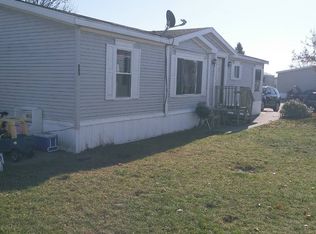 1155 Vancouver Pl, Wayland, MI 49348
