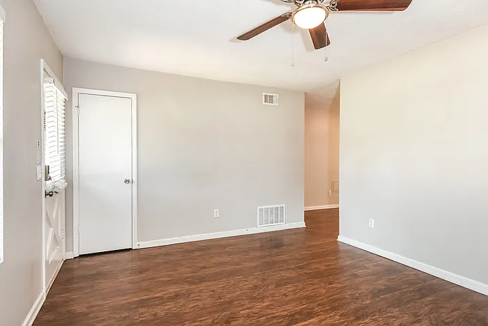 3193 Delhi Dr — Photo 3
