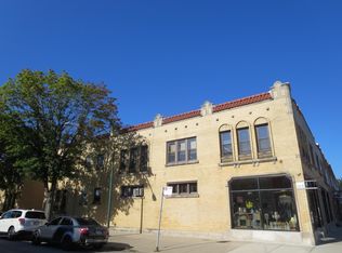 6101 W Addison St #2, Chicago, IL 60634