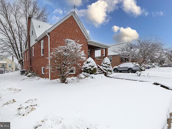 2nd image of 2718 Alden Rd