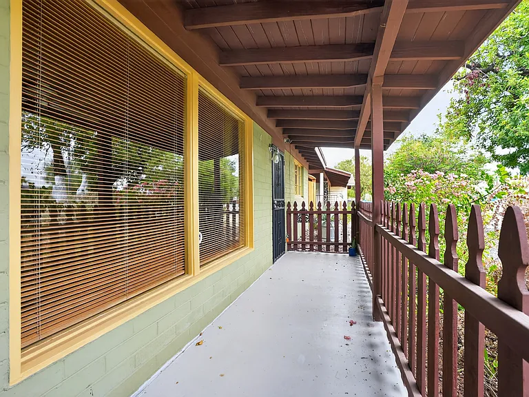 315 W Glenrosa Ave — Photo 16