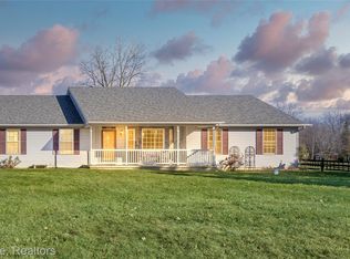 8450 Whiteford Center Rd, Ottawa Lake, MI 49267