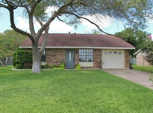 1405 Center St, Lockhart, TX 78644