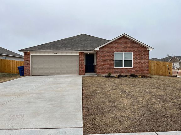 3rd image of 1124 S Appaloosa Ln