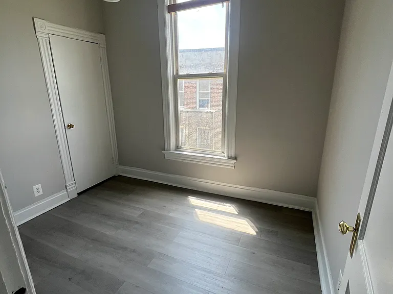 5648 S Wabash Ave #2 — Photo 3