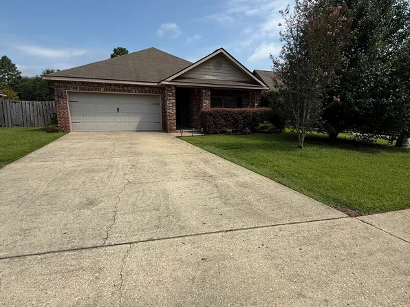 2216 Livingstone Ct, Mobile, AL 36695