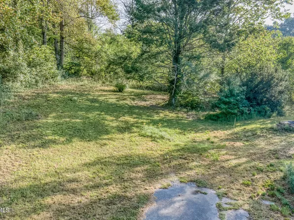 106 Infinity Dr, Elizabethton, TN 37643